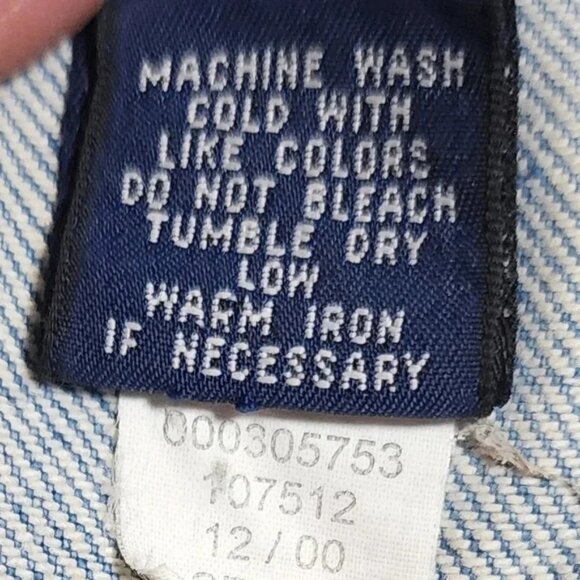 Vintage GAP Denim Jacket | Light Wash Trucker Y2K Classic | Americana Streetwear - Picture 5 of 10